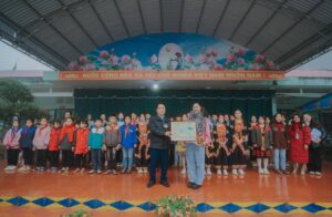 Chắp cánh Mèo Vạc - Thư viện từ những bông hoa